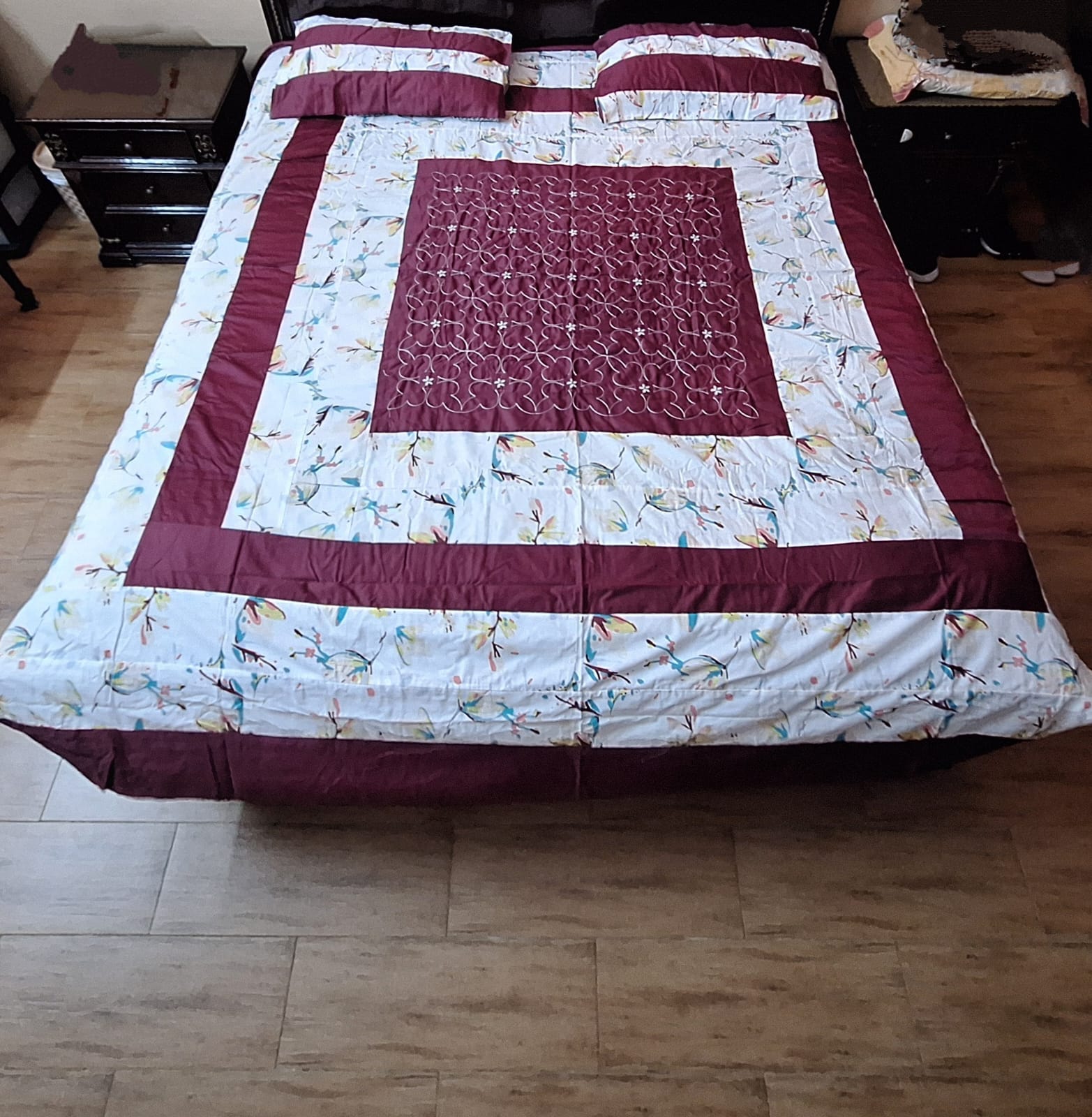 Red & White Cotton King Size Bedsheet